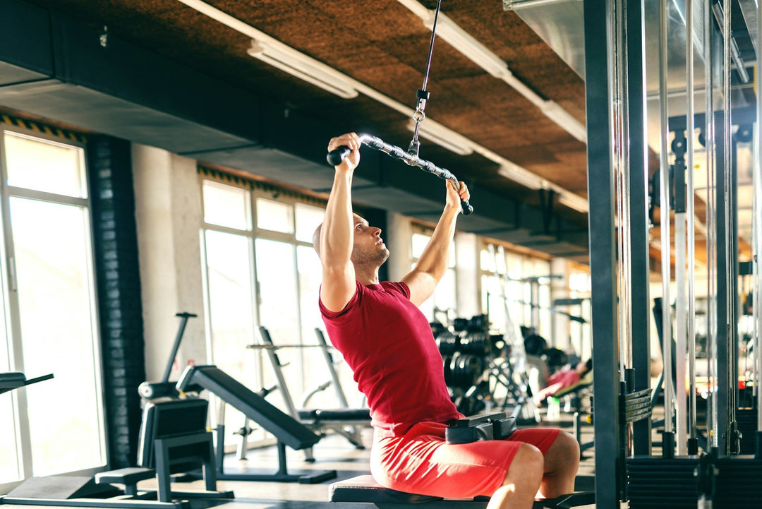 Lat Pulldown Machine